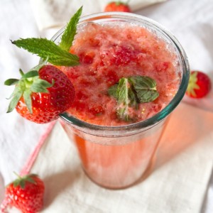 strawberry elderflower gin cocktail