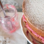 rhubarb and vanilla compote in victoria sponge