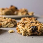 Cereal bars with blueberries and almonds