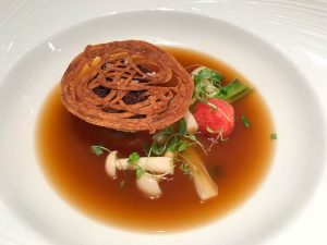 Beef broth and oxtail starter