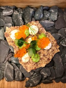 Flaxseed cracker with caviar