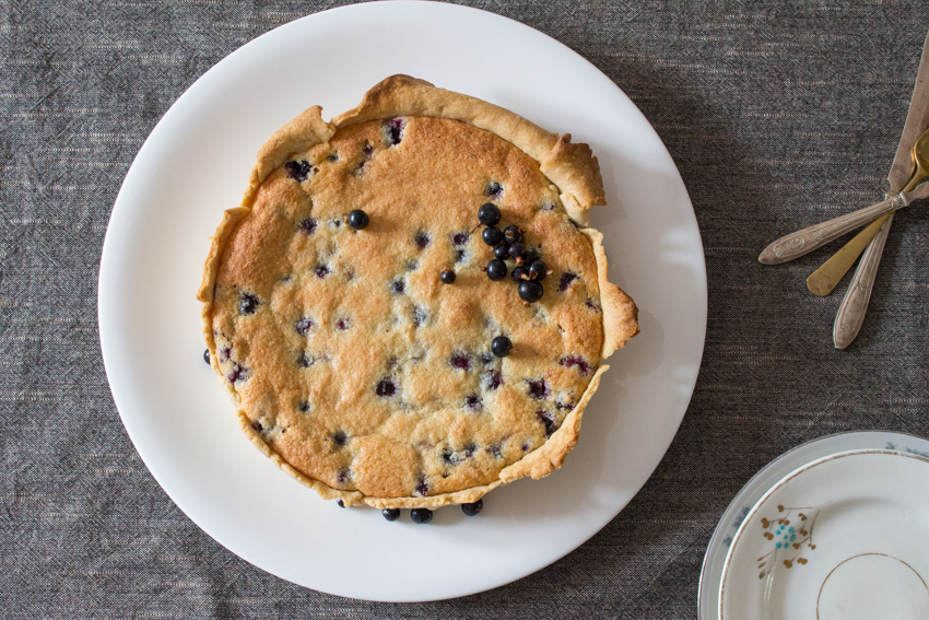 Frangipane tart with blackcurrants